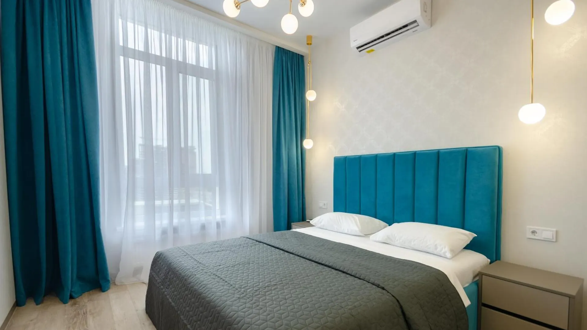 Petrovdom Apartments 11-149 In Rc Zemchuzhina 38, Zhylianska 68 基輔 乌克兰